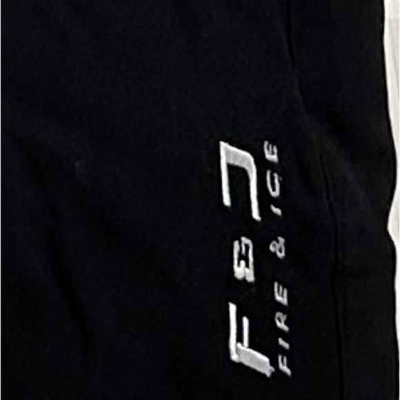 Fire and Ice women’s size medium lined ski pants, zip pocket, snow, winter - Picture 3 of 11